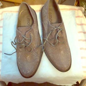 Woman’s Oxford NWT